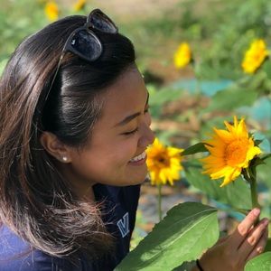 Meet your Posher, Camille